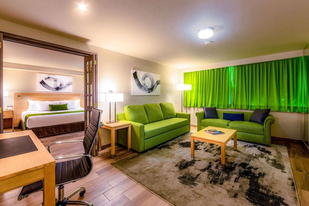 La Joya Pachuca Hotel Kültér fotó Suite at the hotel