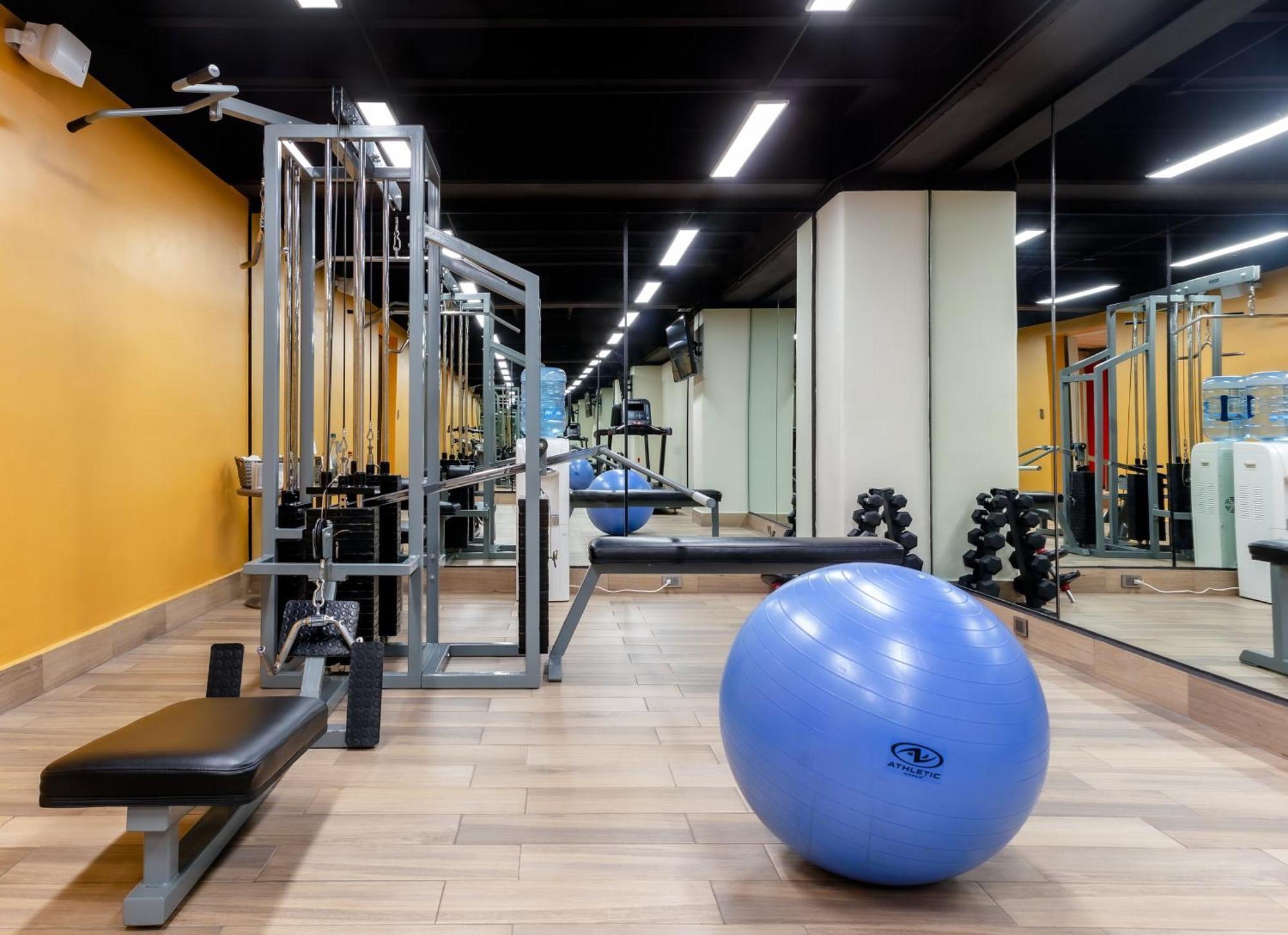 La Joya Pachuca Hotel Kültér fotó The gym at the hotel