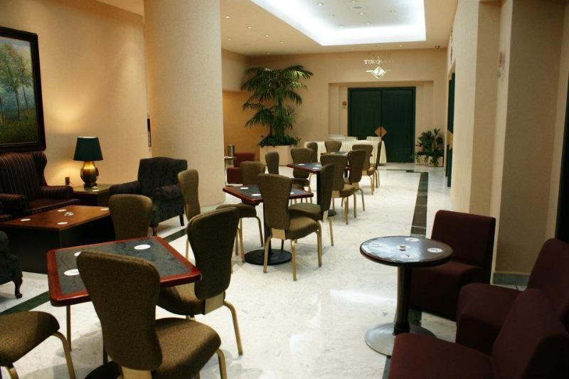 La Joya Pachuca Hotel Kültér fotó The lounge at the airport